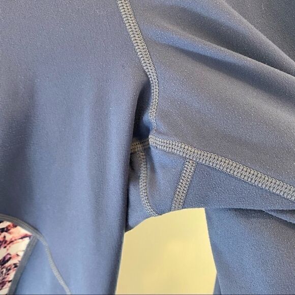 GapFit blackout technology color block leggings - Picture 5 of 7